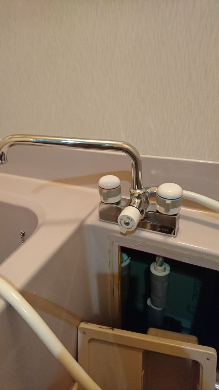 ユニットバスのシャワー混合栓本体交換 北広島市 札幌市指定の水道修理業者 共栄水道メンテ